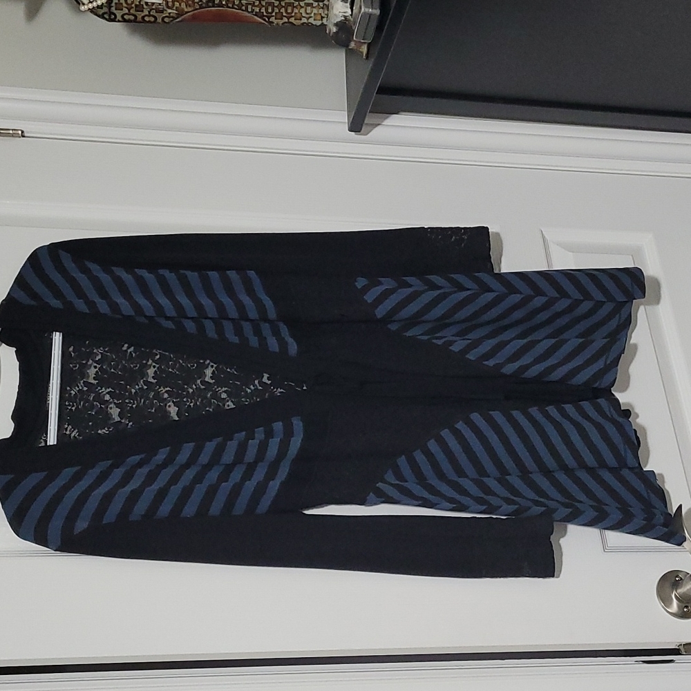 Sweater - Picture 3 of 5